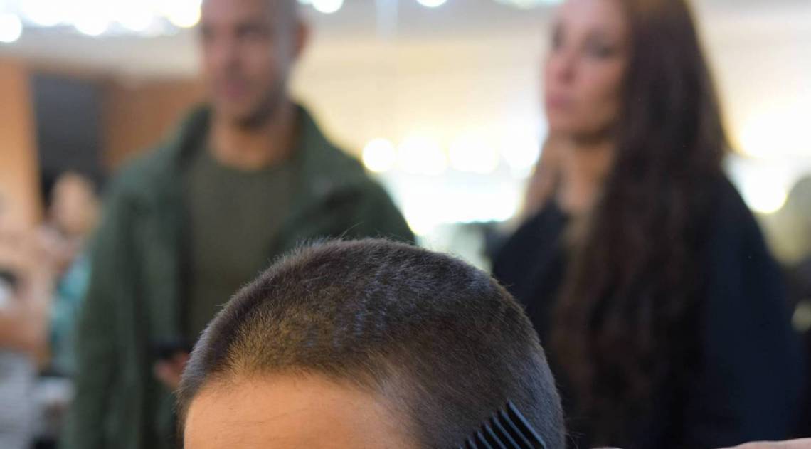 P&eacute;rola Faria raspa a cabe&ccedil;a para personagem em novela da Record