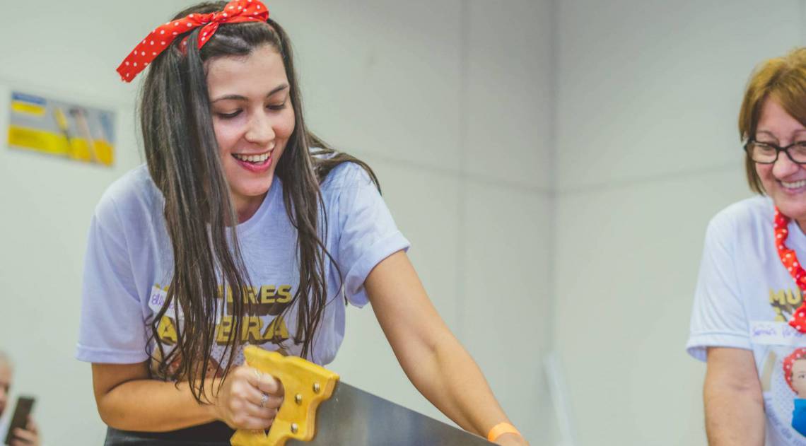 Ellena Stellet compartilha o aprendizado em suas redes sociais 