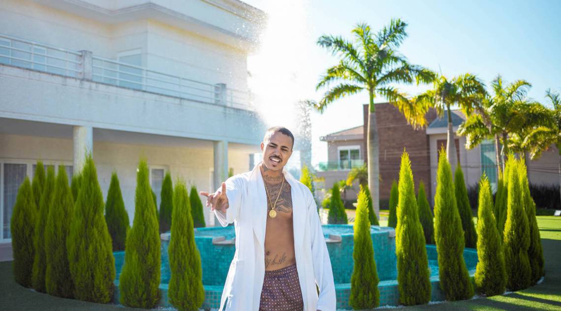 Livinho fará jogo beneficente 