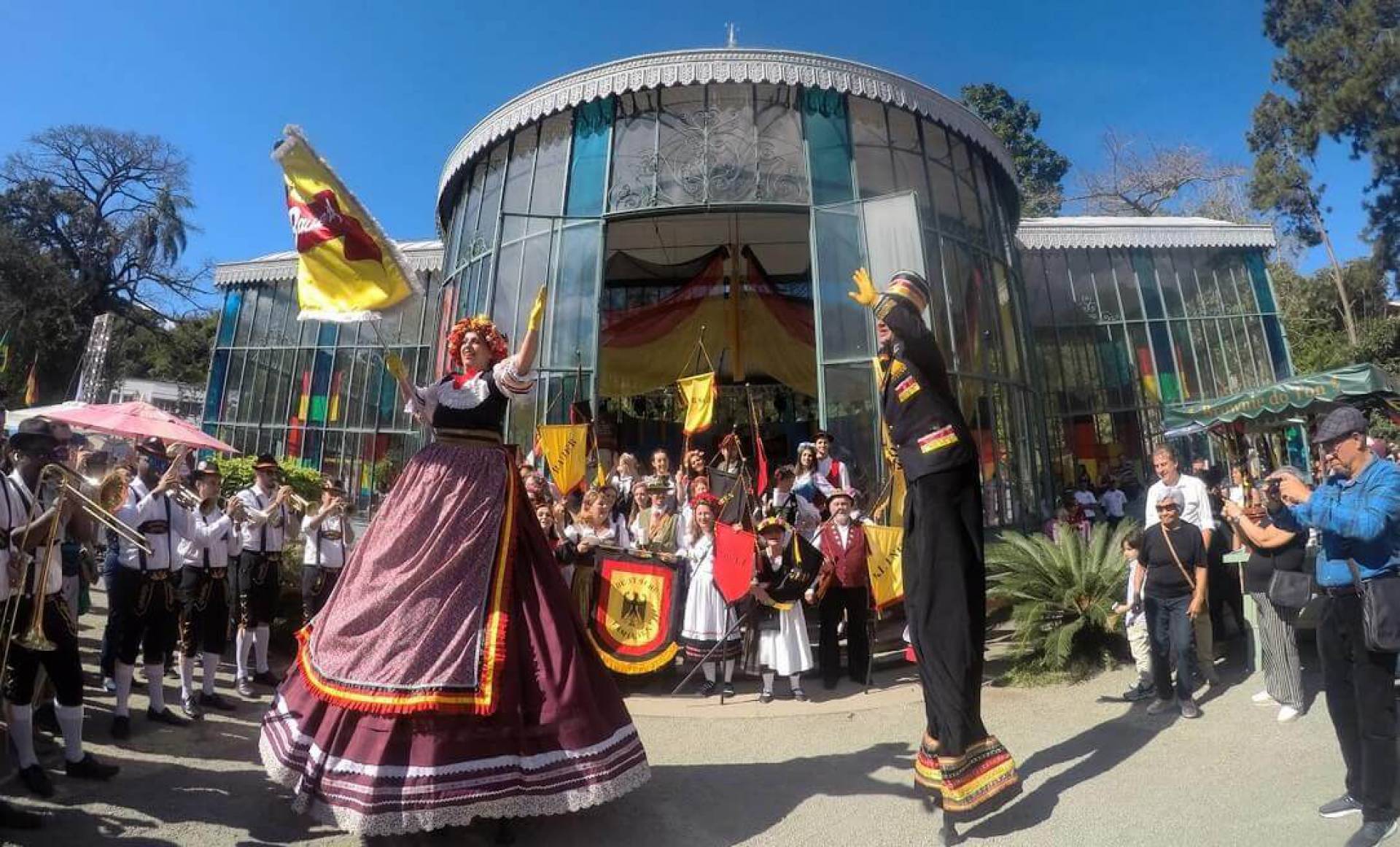 Prefeitura e governo do estado alinham estrat&eacute;gias para fomentar a Bauernfest