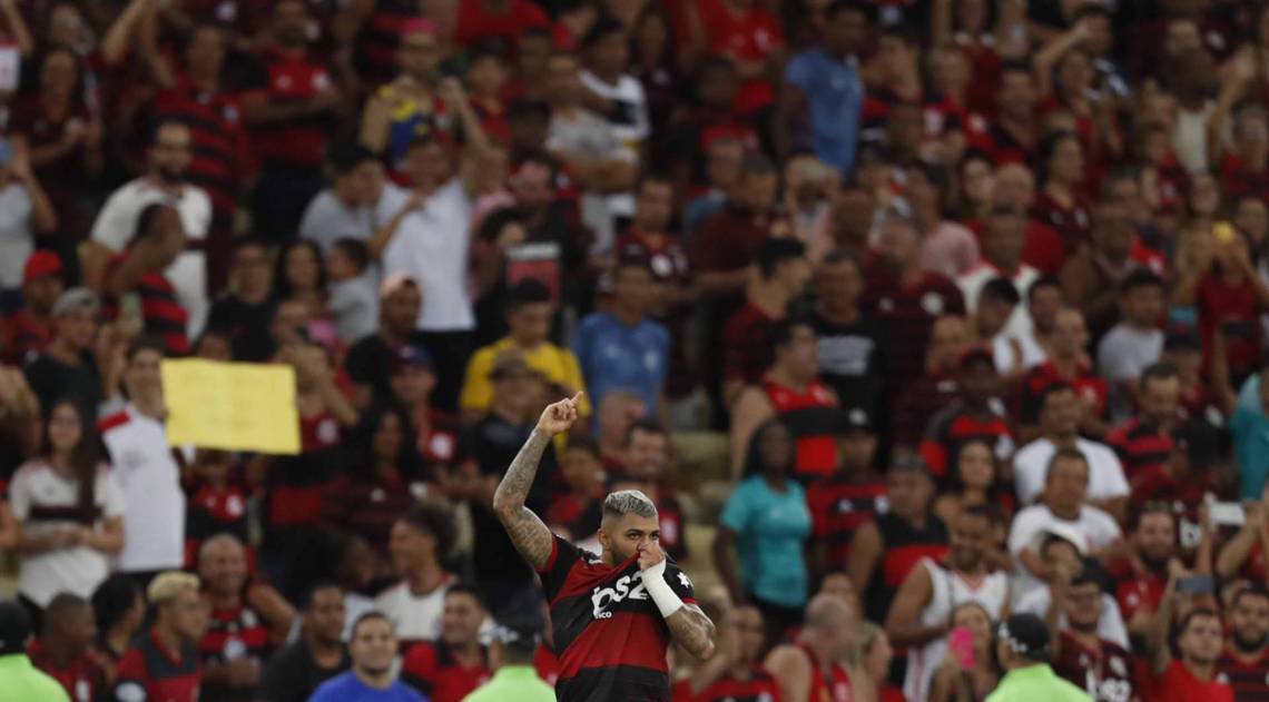 A imensa superioridade do Flamengo de Gabigol deixa a torcida ensandecida, mas suscita a inveja dos advers&aacute;rios  - Gilvan de Souza / Agencia O Dia