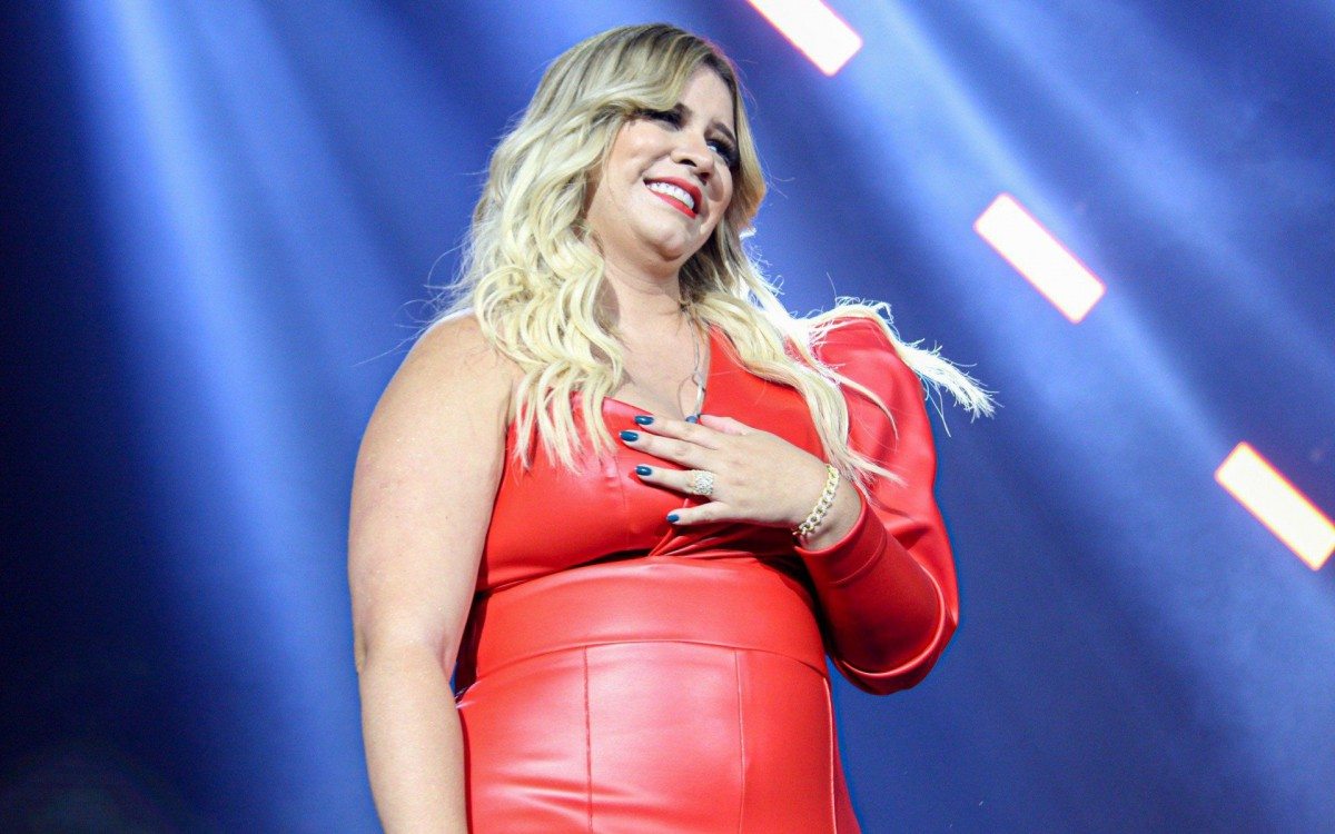 S&atilde;o Paulo, 07/03/2020 - AG&Ecirc;NCIA DE NOT&Iacute;CIAS/PARCEIRO - A cantora Mar&iacute;lia Mendon&ccedil;a durante turn&ecirc; "Todos os Cantos", realizado no Espa&ccedil;o das Am&eacute;ricas, em Barra Funda, S&atilde;o Paulo, na noite desta sexta-feira (06). Foto: Victoria Silveira/Parceiro/Ag&ecirc;ncia O Dia