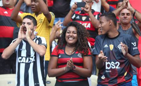 Prefeitura do Rio deve liberar 35% de público nos estádios a partir do dia 15