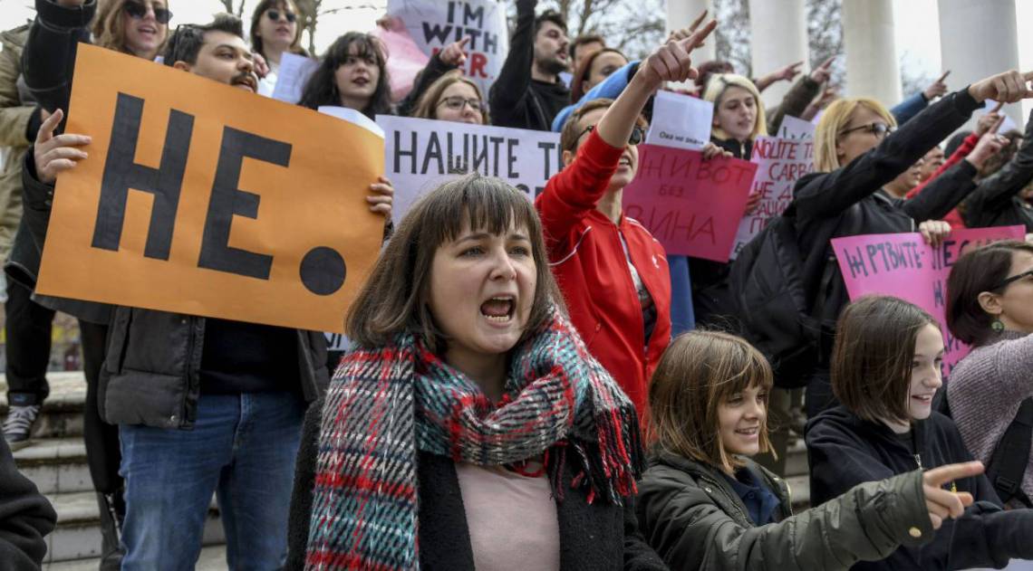 Ativistas protestam pelo Dia Internacional da Mulher, na Escópia, Macedônia (Photo by Robert ATANASOVSKI / AFP)
 