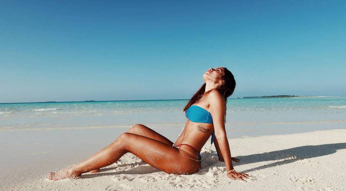 Anitta exibe corpaço nas Ilhas Maldivas