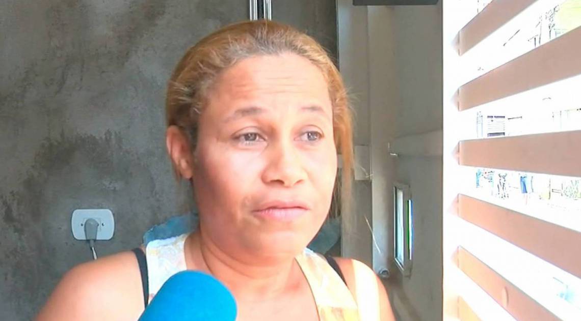 Aparecida dos Santos &eacute; m&atilde;e do menino F&aacute;bio, morto e estuprado aos 10 anos pela transexual Suzy Oliveira - Reprodução/ RedeTV