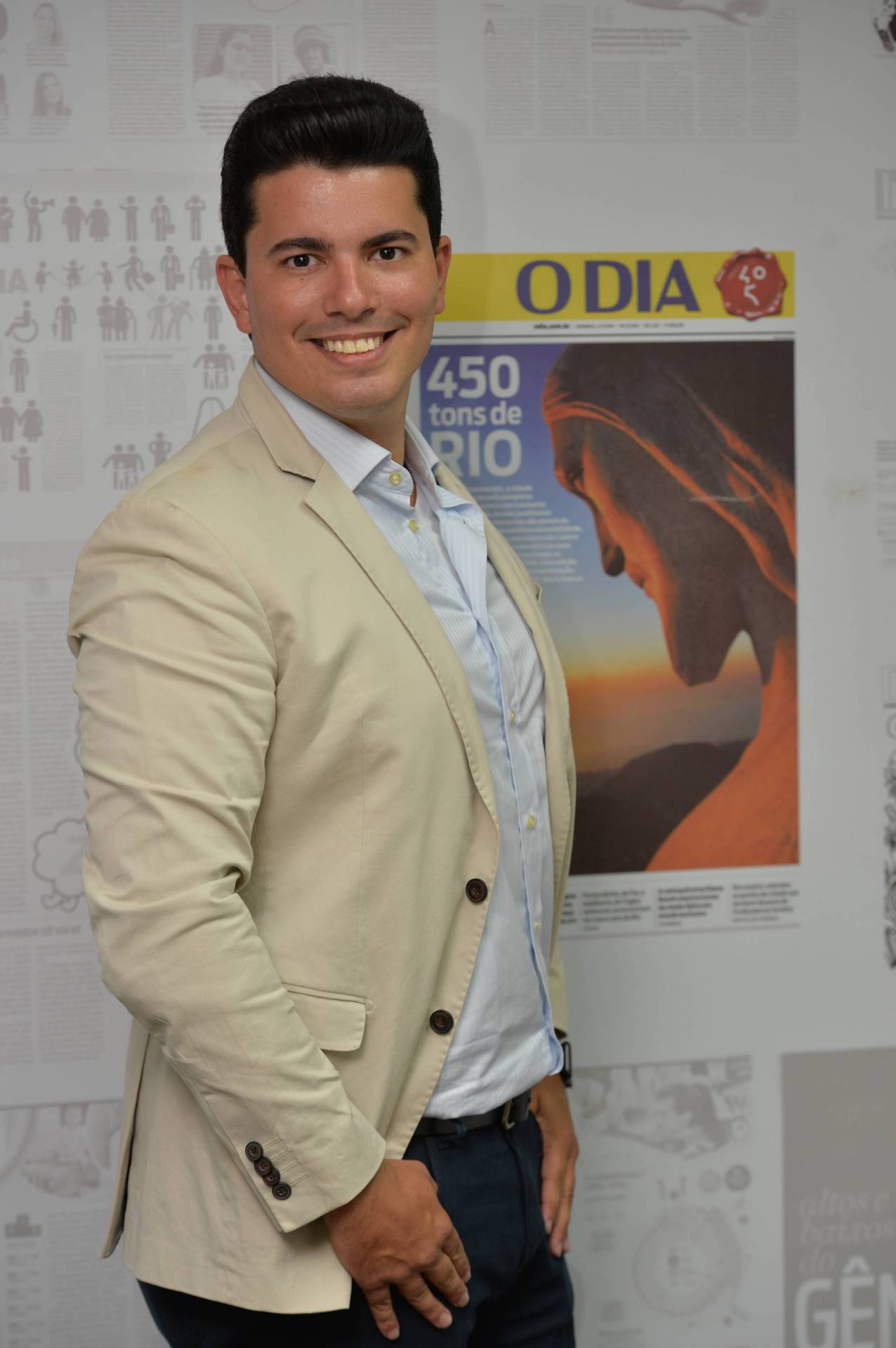 10/03/2020 - Rio de Janeiro - RJ - O apresentador Wagner Montes Filho vai estrear um novo programa na Record TV, apresentador em visita ao Jornal O Dia e Meia Hora , Foto:Fabio Costa /Agencia O Dia