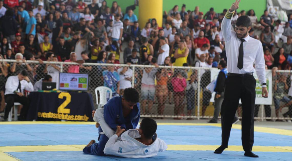 Competição acontece a partir das 9h e reunirá cerca de 700 atletas no Ginásio Metodista