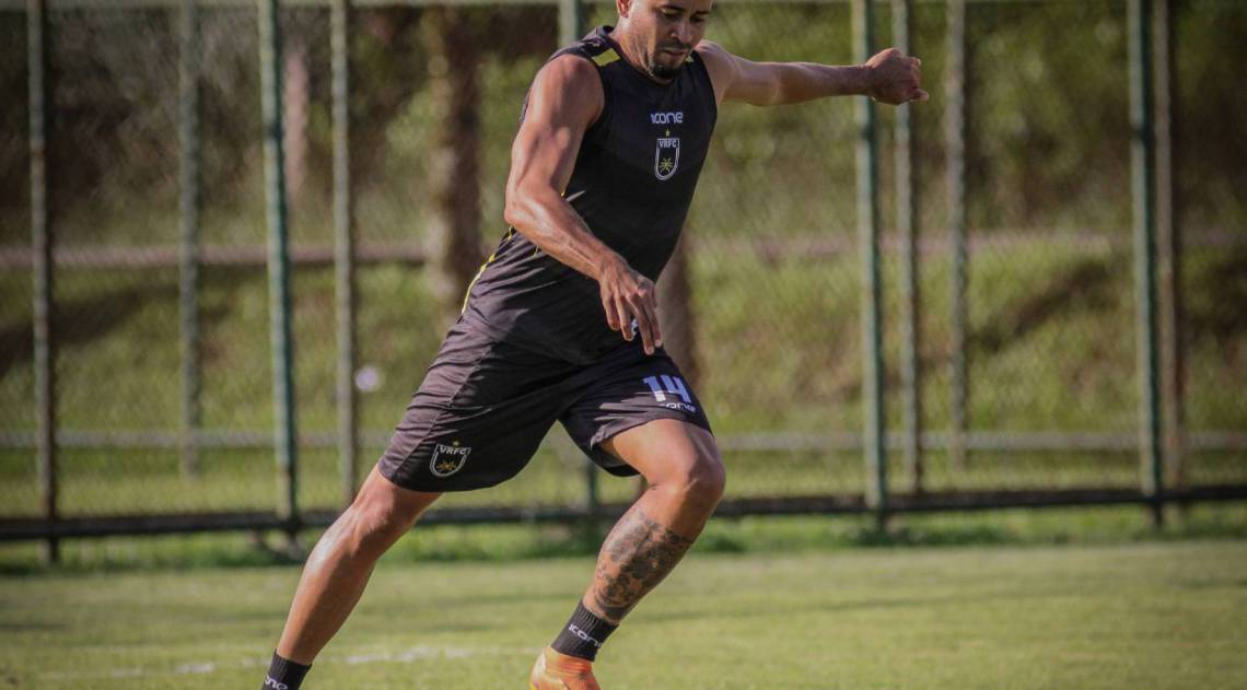 Zagueiro Daniel Felipe - Divulgação