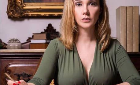 Advogada da família Bolsonaro reage após ser citada na CPI: 'fazer churrasco não é crime'