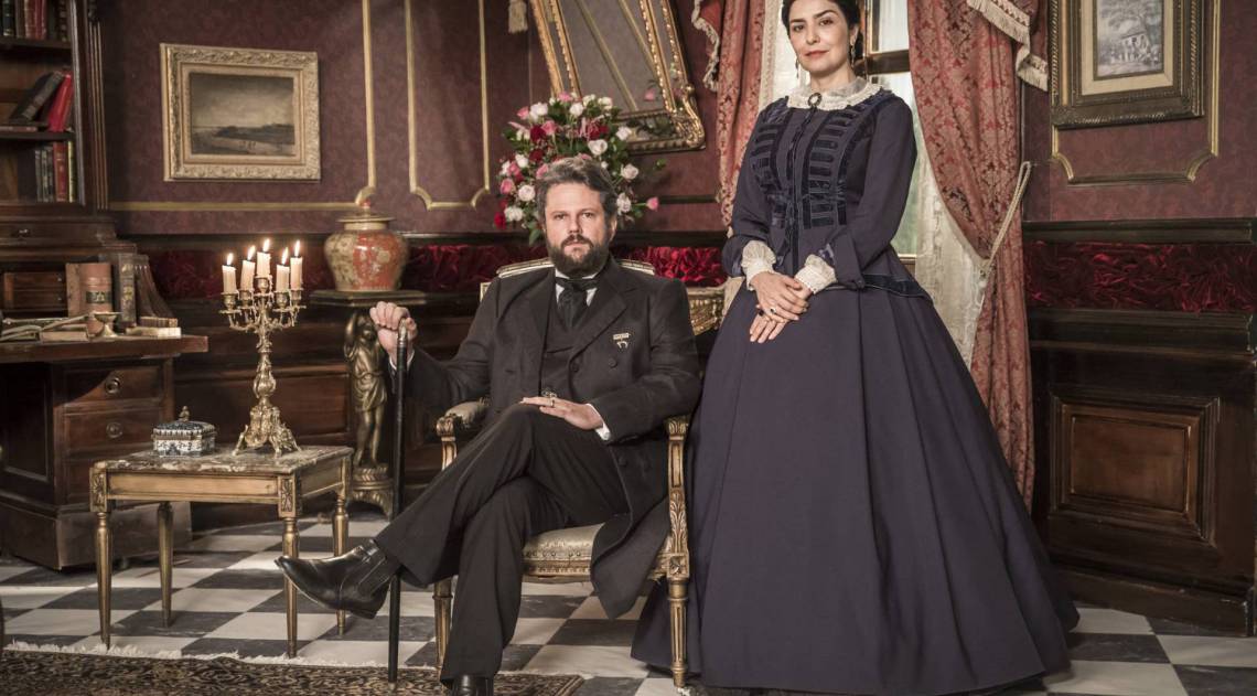 Nos Tempos do Imperador - Dom Pedro II ( Selton Mello ) e  Teresa Cristina ( Leticia Sabatella )  