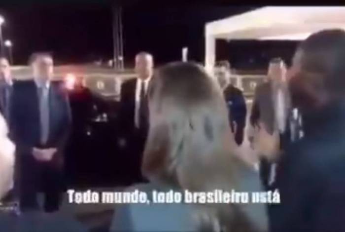 Vídeo: haitiano confronta Bolsonaro após crise do coronavírus