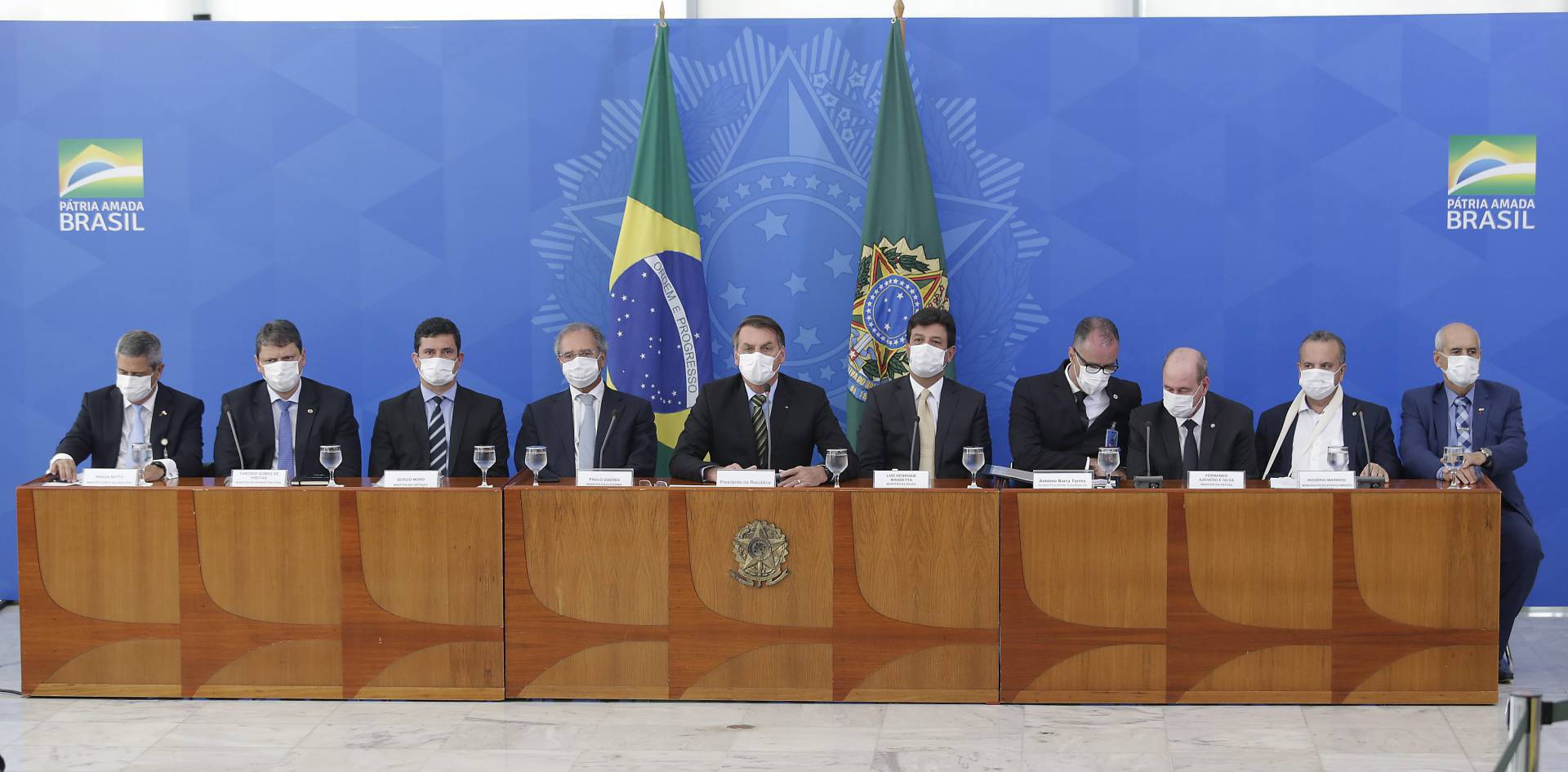 Em tempos de coronavírus, governo oferece R$ 200 para trabalhadores parados com epidemia