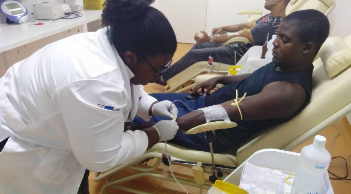 O banco de sangue vai receber quatro doadores por hora, de segunda a sexta-feira, de 19h30 a 12h30 - Divulgação
