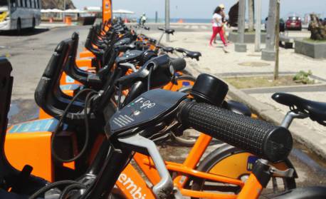 Dia da Bicicleta chega com investimentos em modelos elétricos 