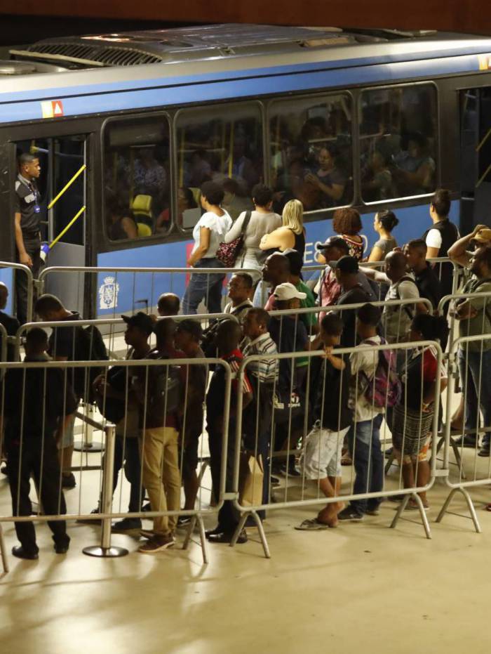 Rio, 19/03/2020, Movimentacao nos BRTs, na foto Gilvan de Souza / Agencia O Dia