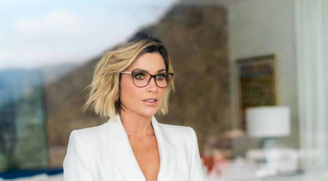 Fl&aacute;via Alessandra