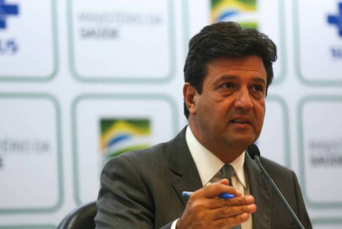 Ministro da Saúde, Luiz Henrique Mandetta, concedeu coletiva
