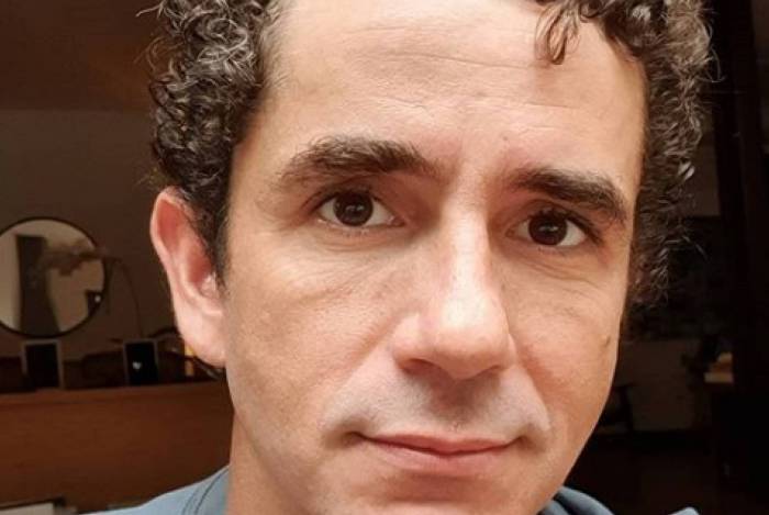Felipe Andreoli tirou a barba para se prevenir do coronavírus - Reprodução