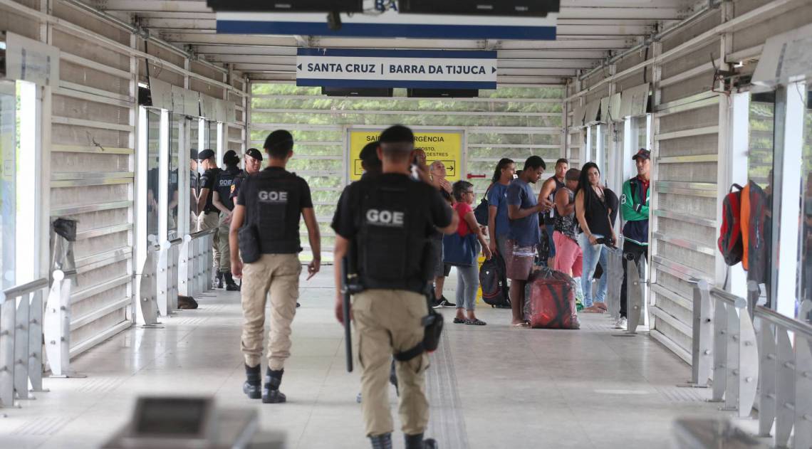 Guardas municipais receber&atilde;o materiais de prote&ccedil;&atilde;o individual nesta ter&ccedil;a-feira - Cl&eacute;ber Mendes