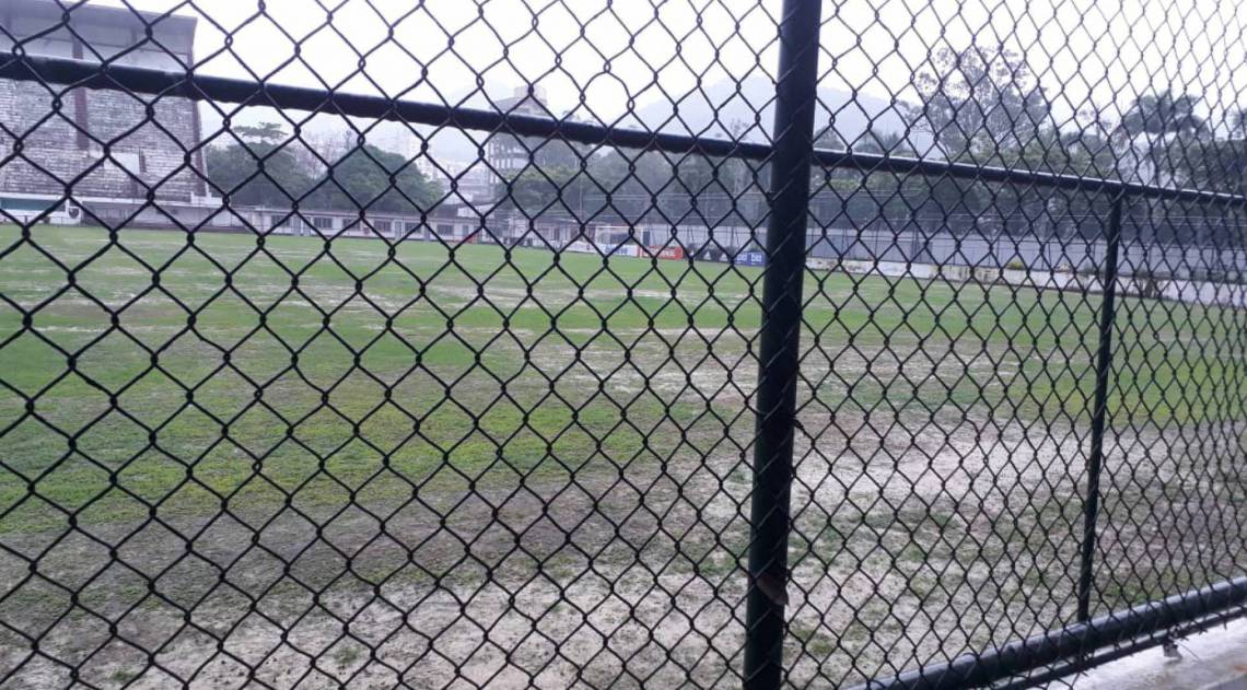 Novo gramado da Gávea começa a ganhar forma