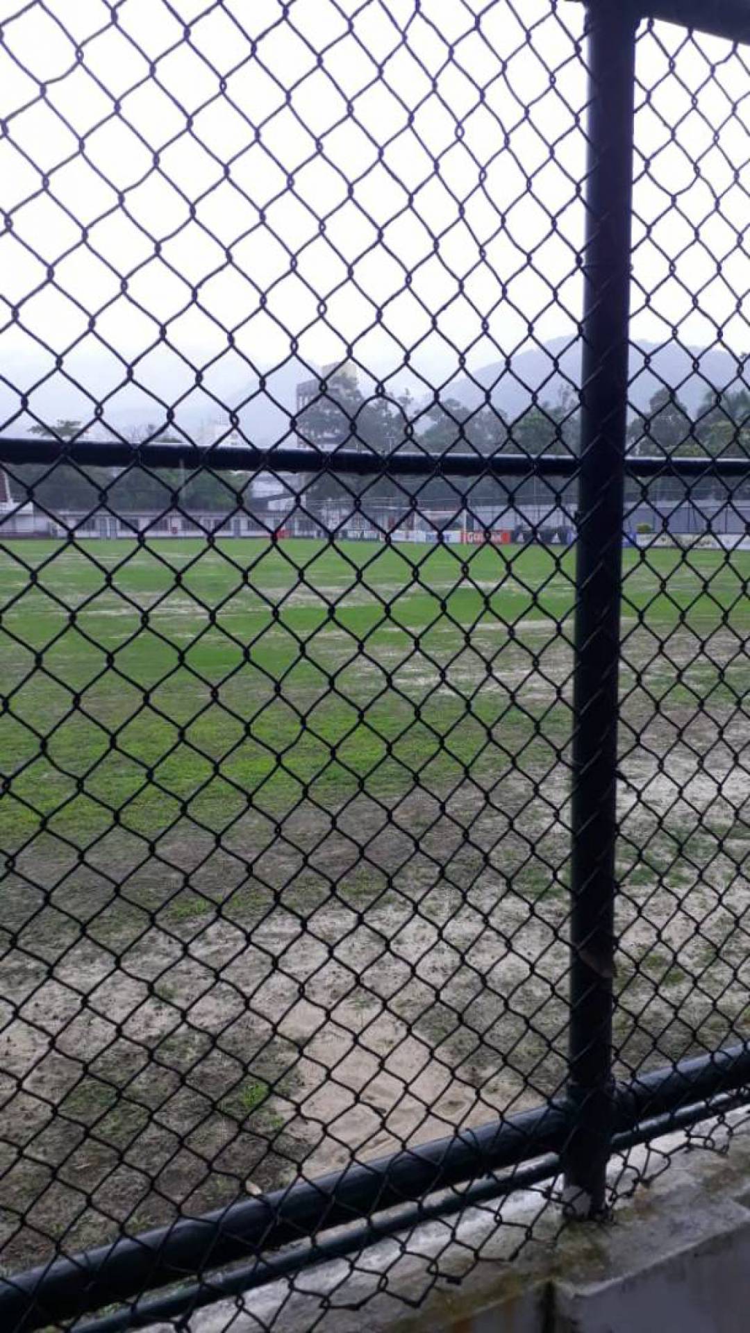 Novo campo da Gávea começa a ganhar forma