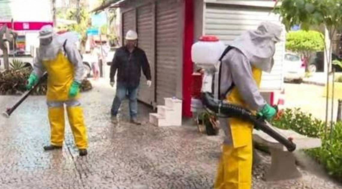 Procedimento começou nesta segunda em Icaraí, bairro com maior número de casos confirmados do coronavírus - Divulgação / Silvia Alencastro