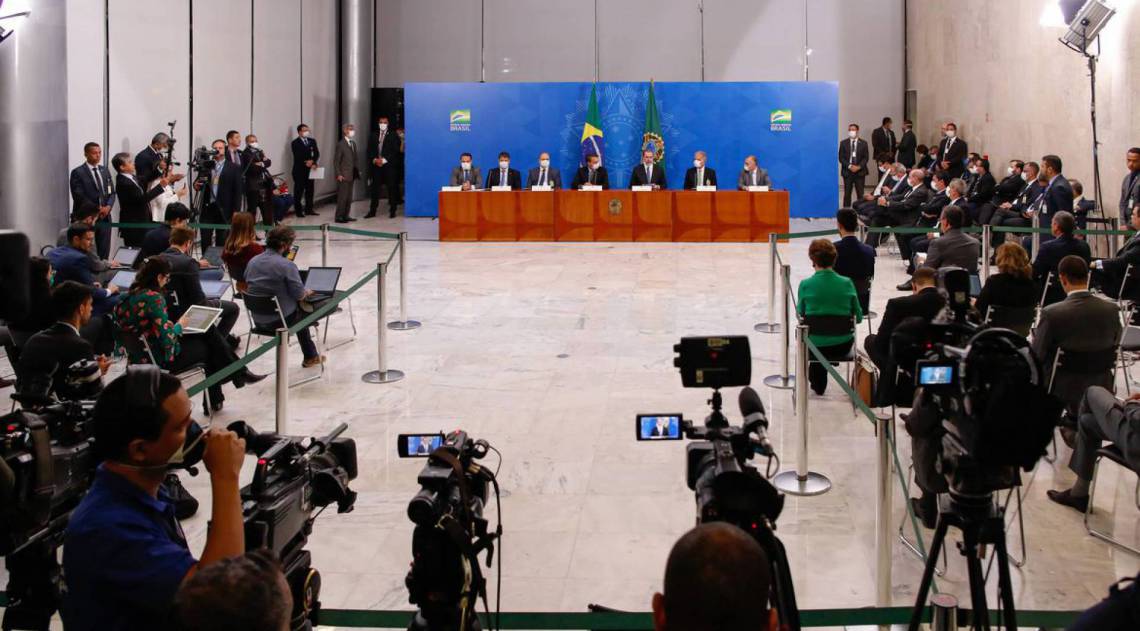 Presidentes da República, Jair Bolsonaro e do Supremo Tribunal Federal, ministro Dias Toffoli, fazem declaração à imprensa no Planalto - Carolina Antunes/PR