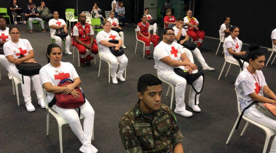 Militares se apresentam à Prefeitura do Rio - Ricardo Cassiano / Agência O DIa