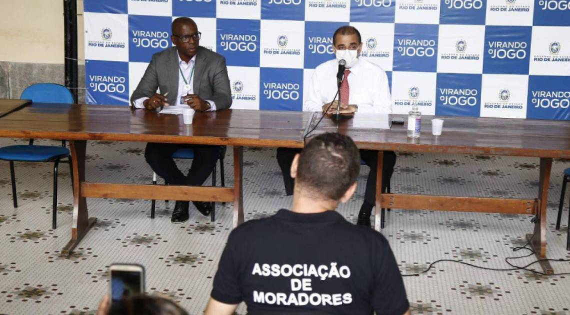 Secretário estadual de Saúde cogita utilizar navios para abrigar população de risco ao coronavírus