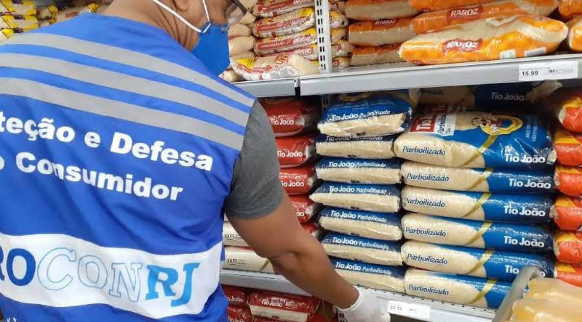 Procon Estadual do Rio autua supermercado em Niter&oacute;i por pre&ccedil;os abusivos - Divulgação / Procon