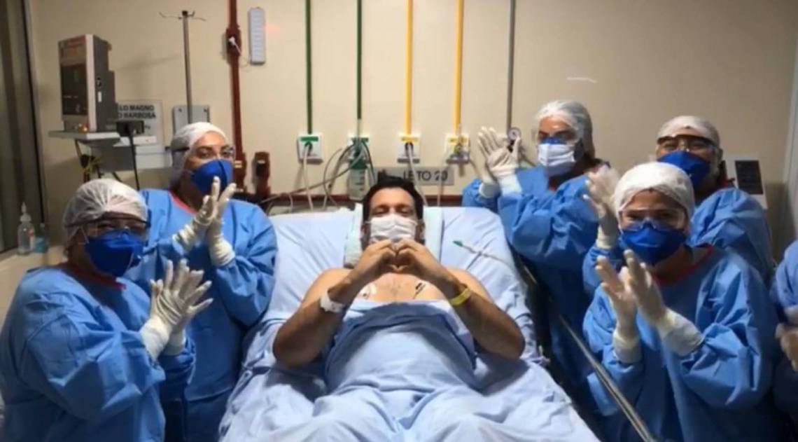 Marcelo Magno apresenta melhora e já interage com os médicos  - Divulgação 