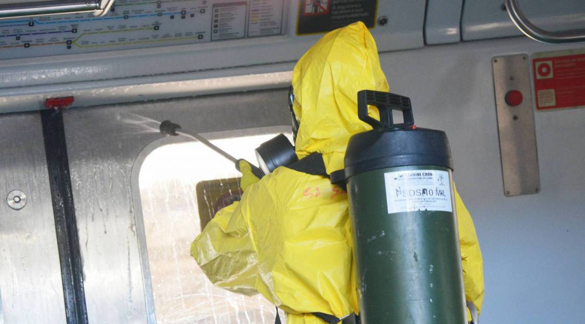 26/03/2020 - AGENCIA DE NOTICIA - PARCEIROS - Movimentação central de higienização, na central do Brasil, Rio de Janeiro, nesta Quinta feira (26).