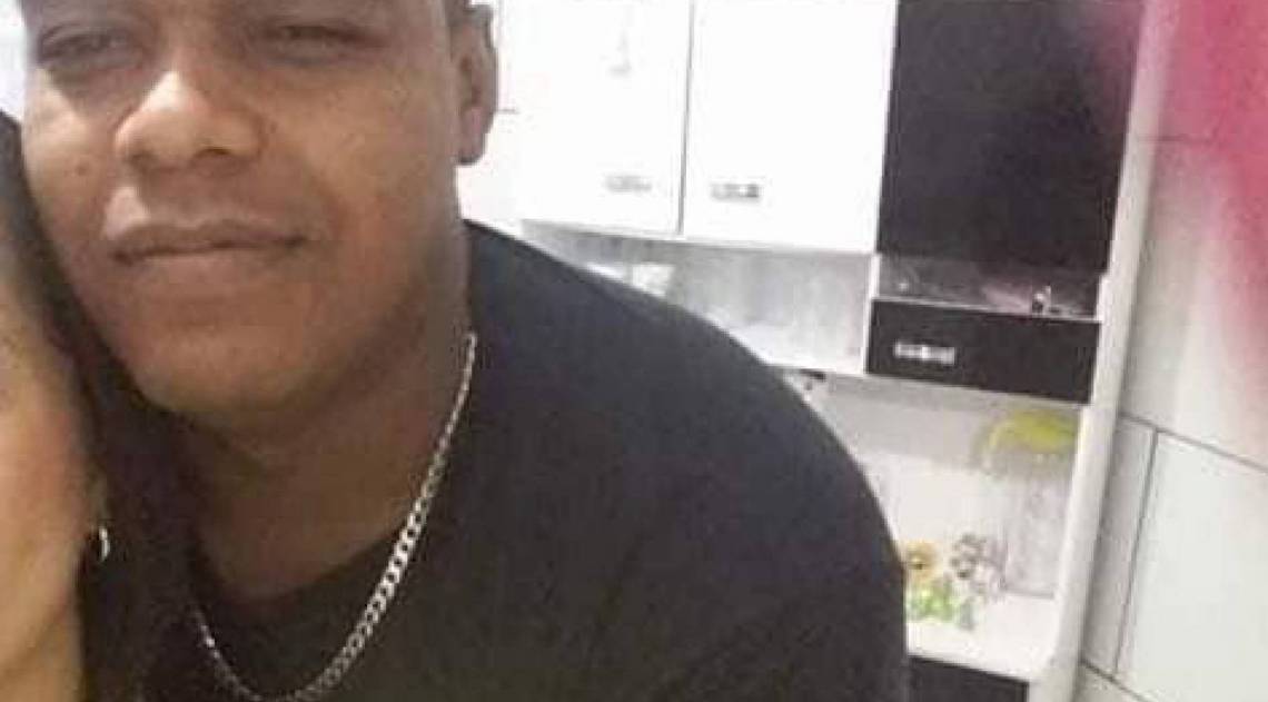 PM foi baleado durante uma abordagem, em SÃÂ£o GonÃÂ§alo - ReproduÃÂ§ÃÂ£o / Internet