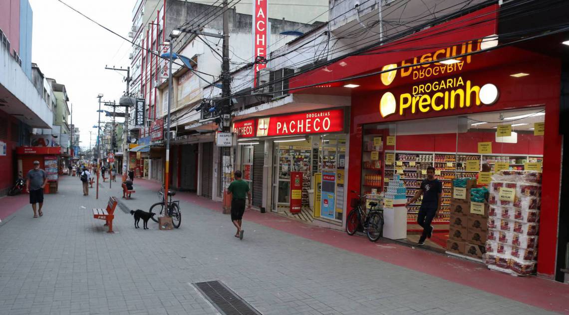 Algumas lojas reabriram em Belford Roxo mesmo com a crise do coronavírus - Cléber Mendes