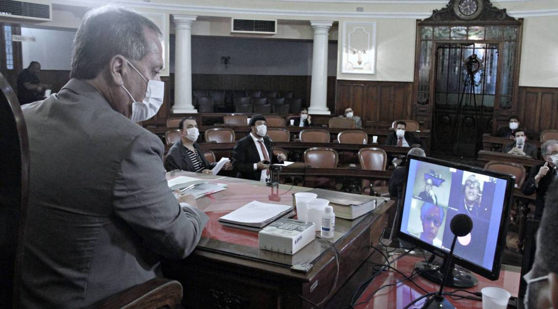 Sessão extraordinária realizada terça no Plenário Brígido Tinoco e liderada pelo vereador Milton Cal, presidente da Casa - Divulgação / Sergio Gomes