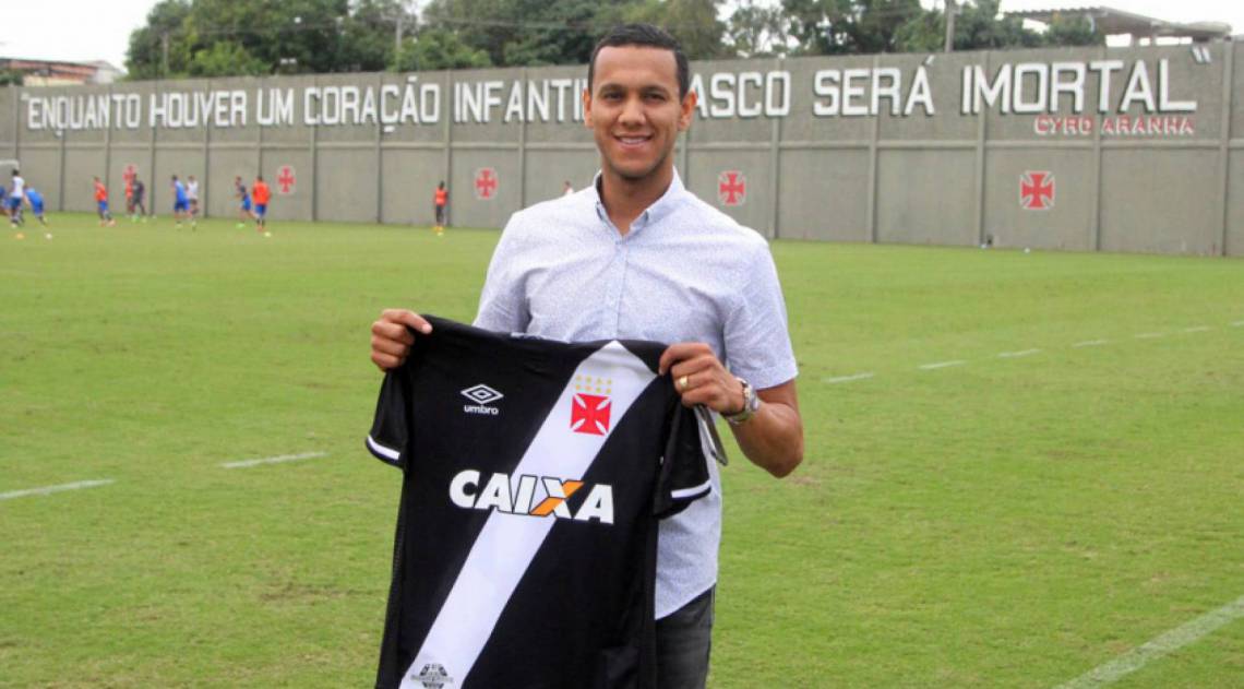 A contrata&ccedil;&atilde;o de Souza &eacute; um sonho m&uacute;tuo: do volante e da torcida do Vasco  - Divulga&ccedil;&atilde;o