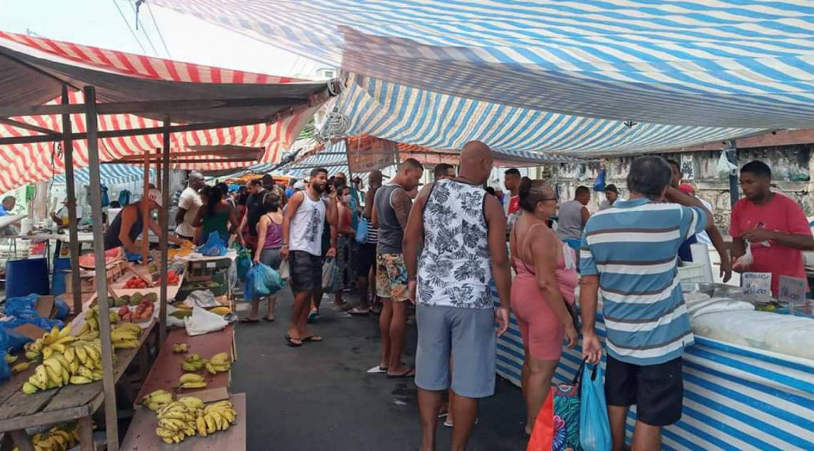  Feira no Cachambi  - Ivan Costa
