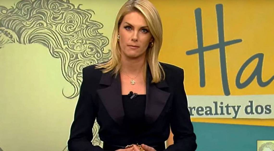 Ana Hickmann anuncia vencedor errado na final de reality show - Reprodução
