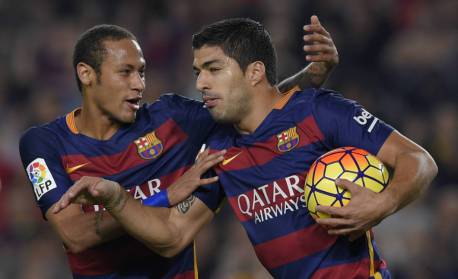 Ex-companheiro de Neymar no Barcelona, Suárez publica mensagem de apoio ao brasileiro
