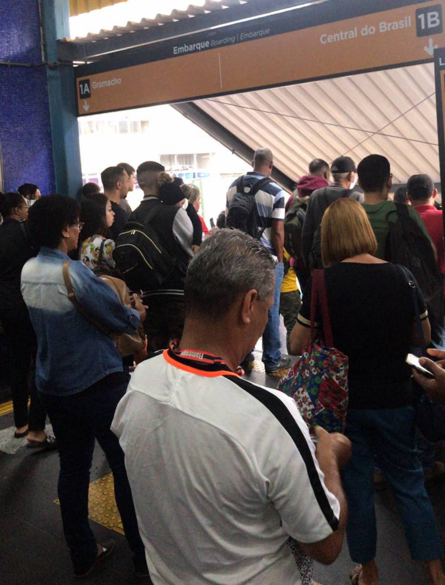 Problema afetou o trecho Central-Gramacho