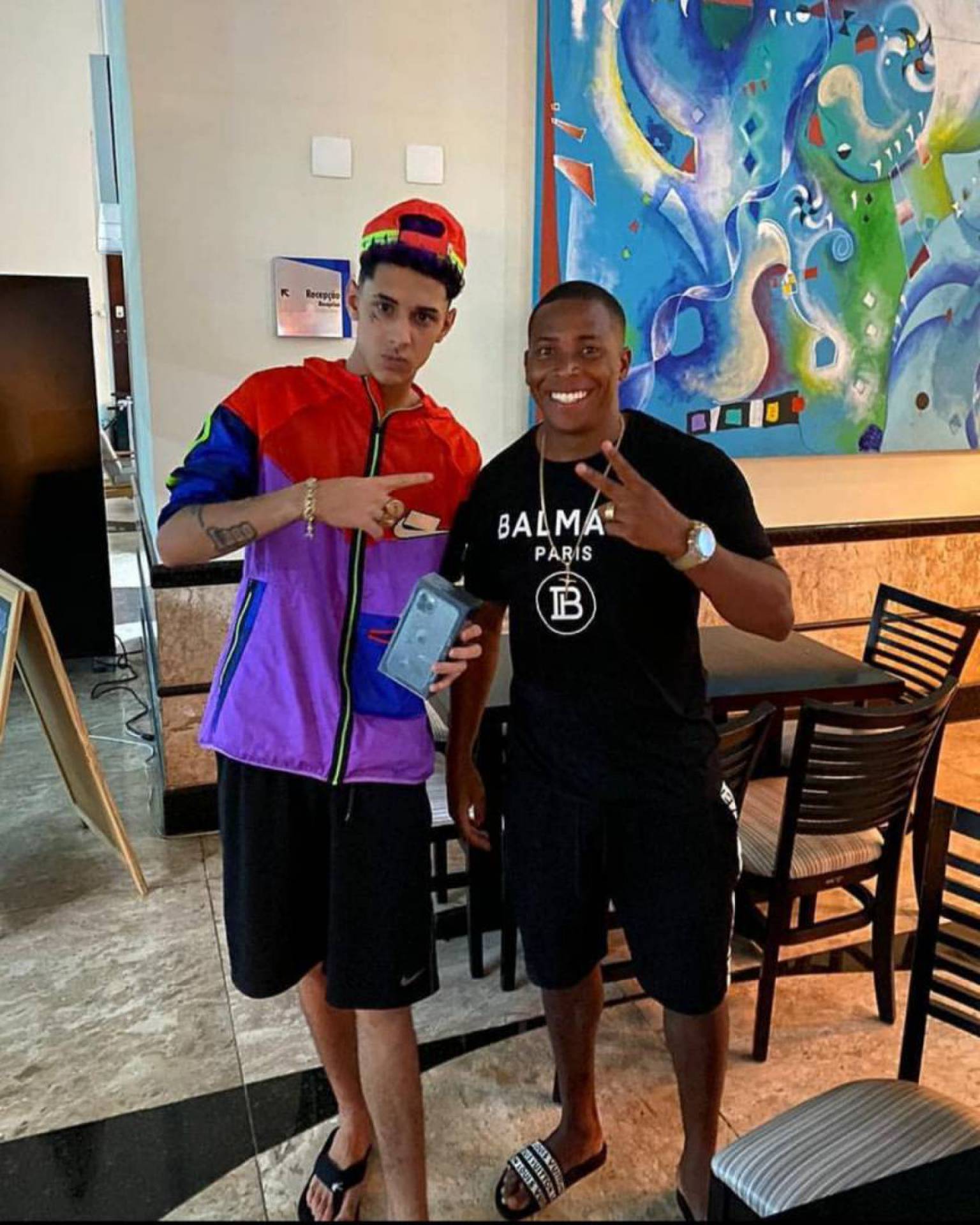 Empresário vê vendas on-line de smartphones disparar por causa da pandemia