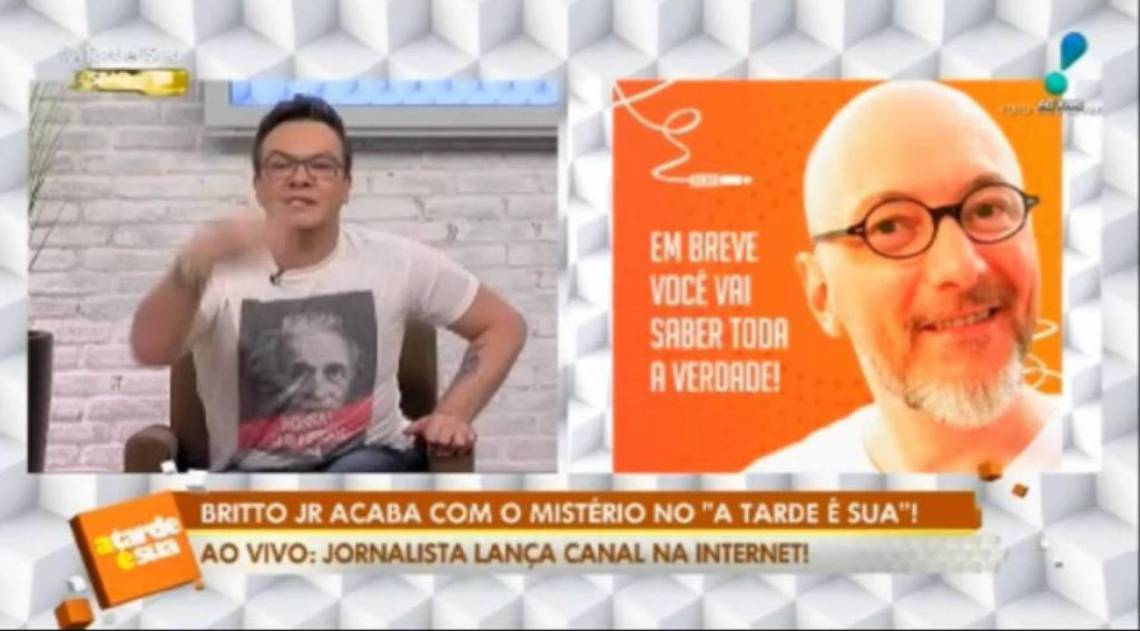 Britto Jr troca farpas ao vivo na RedeTV! - Reprodução RedeTV!