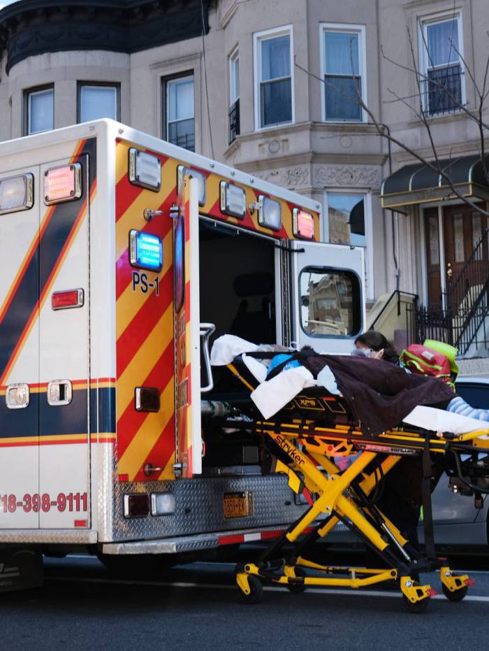 O n&uacute;mero de mortos em Nova York pela Covid-19 chegou a 5.820