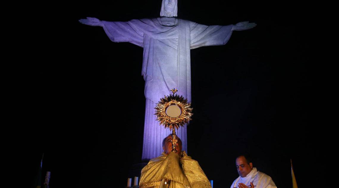 Missa no Cristo Redentor 