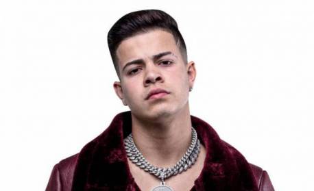 Jottapê comemora parceria com Aron Piper: 'Lá vem hit'