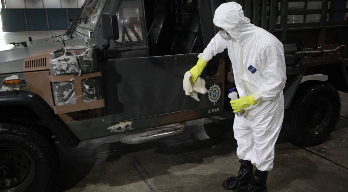 Instruções do Exército para funcionários da Comlurb - Ricardo Cassiano/Agencia O Dia