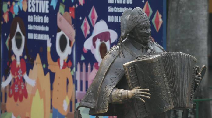 Leilão da Feira de São Cristóvão preocupa: 'Como vão tirar as famílias de lá?'