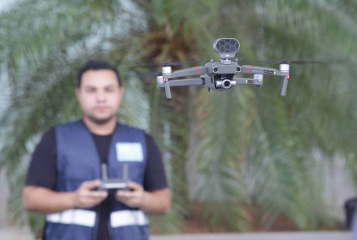 Apresentação do drone da prefeitura,  Riocentro. Equipamento voa em um raio de até 2 quilômetros
