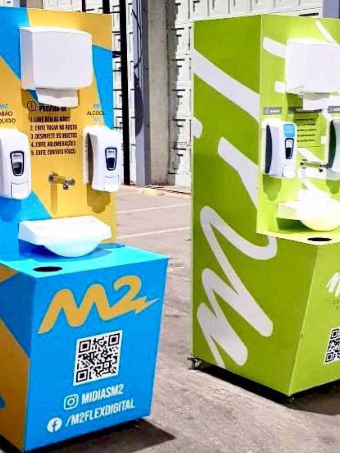 Prefeitura instala 20 lavat&oacute;rios m&oacute;veis em unidades de atendimento &agrave; popula&ccedil;&atilde;o de rua 